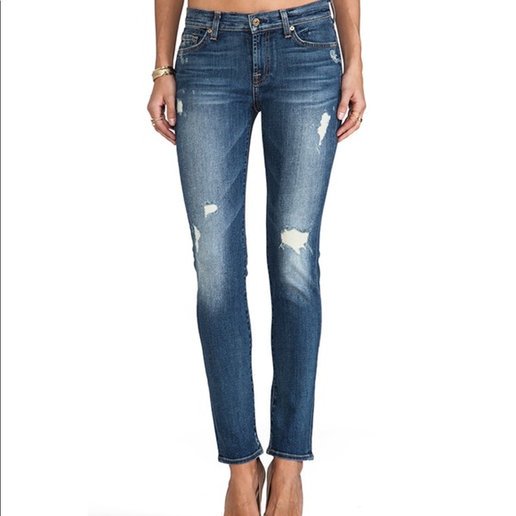 7FAM, Slim Cigarette in Destroyed Rue De Lille, 26 - Picture 1 of 8